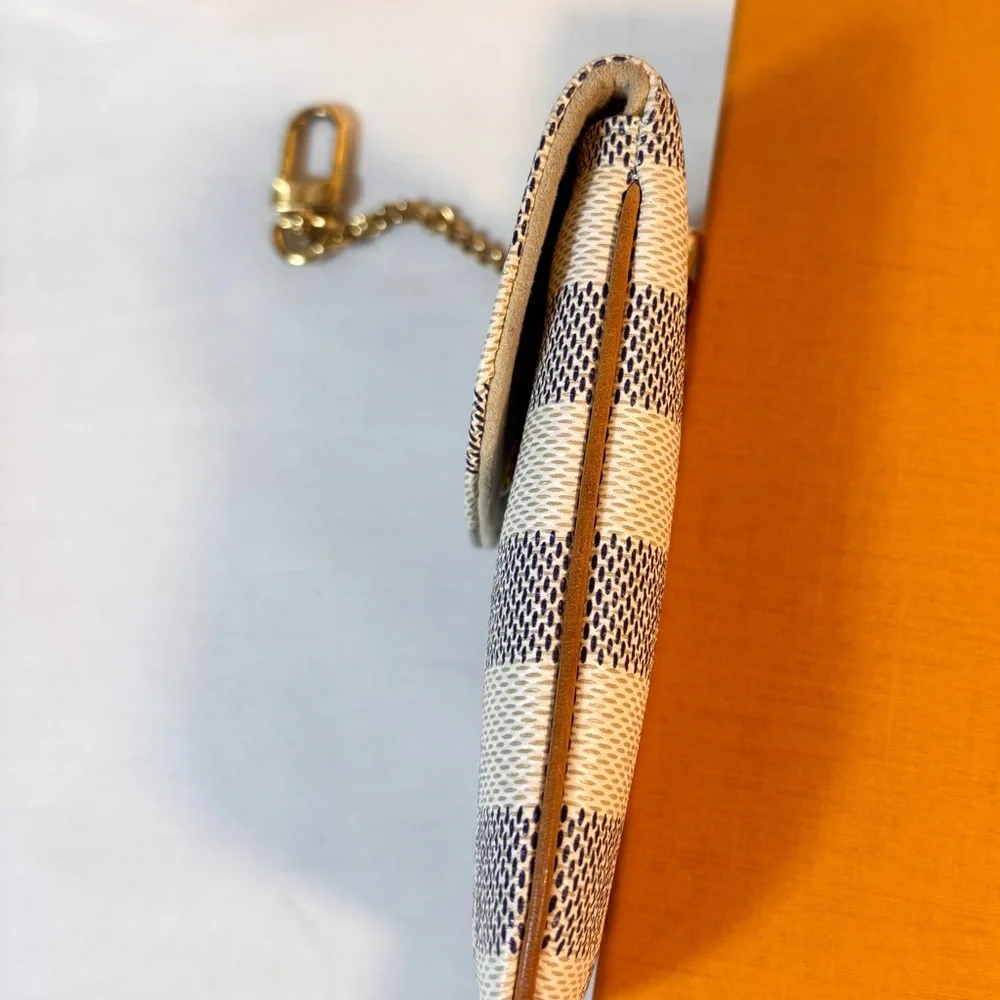 Louis Vuitton Azur Etui Telephone Mm - Picture 7 of 14